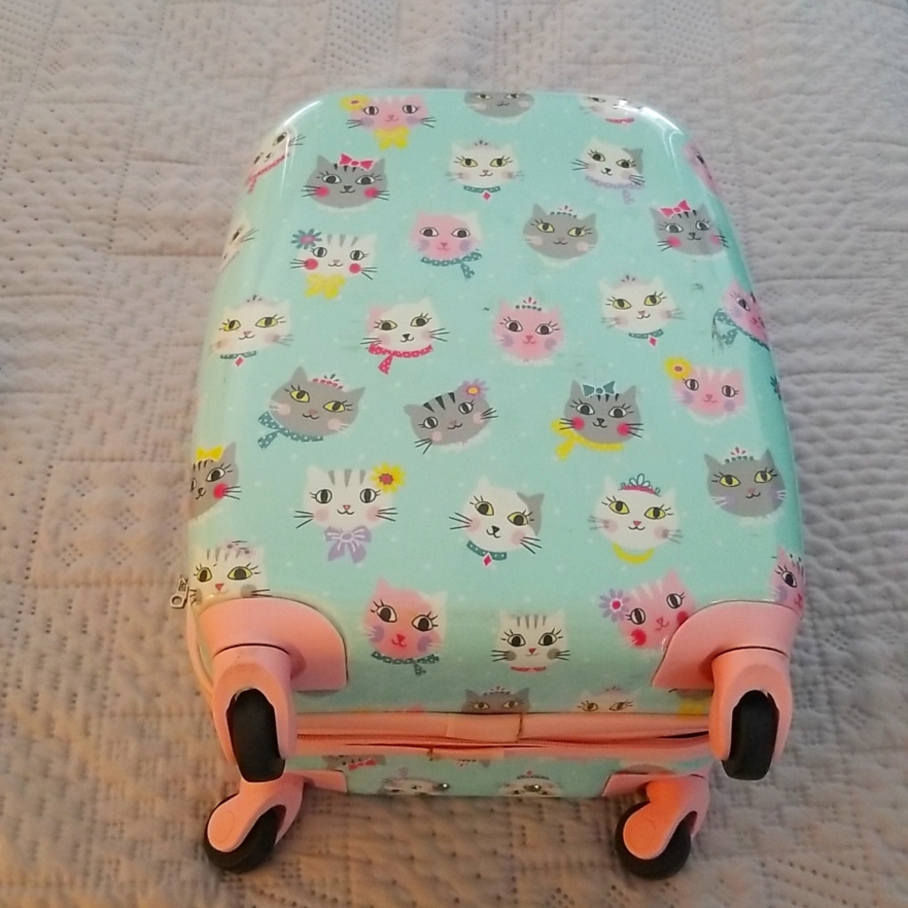 POTTERY BARN KIDS LUGGAGE SET